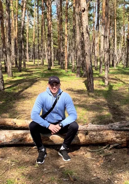 Я Антон, 24, знакомлюсь для постоянных отношений в Николаеве