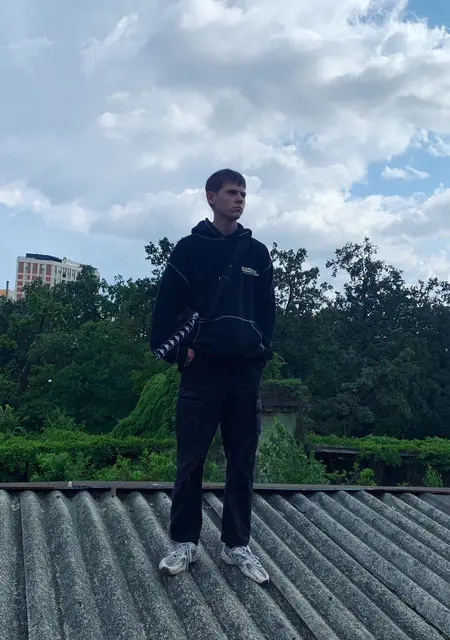 Максим из Мелитополя, мне 19, познакомлюсь для приятного времяпровождения