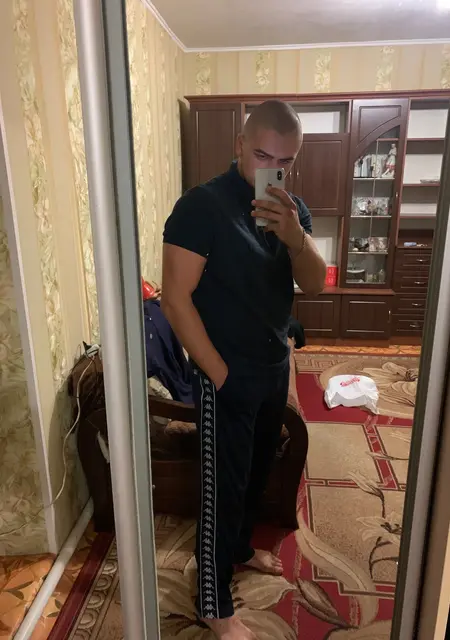 Ростик из Винницы, ищу на сайте знакомства на одну ночь