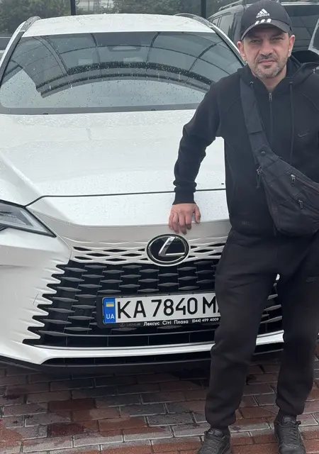 Bogdan из Николаева, ищу на сайте приятное времяпровождение