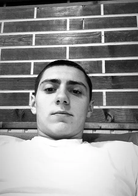Я Maks, 19, знакомлюсь без обязательств в Черновцах