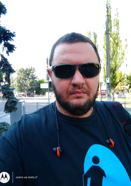 Я Антон, 43 років з Миколаєва, шукаю знайомства без зобов'язань