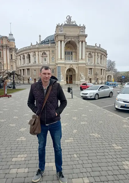 Андрій из Конотопа, ищу на сайте знакомства на одну ночь