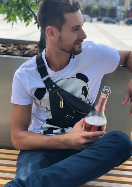 Danil з Миколаєва, шукаю на сайті знайомства на одну ніч