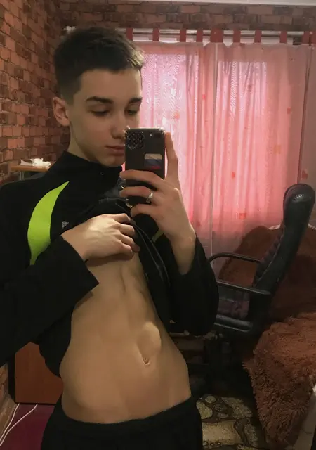 Даниил из Першотравенска, мне 23, познакомлюсь для вирта