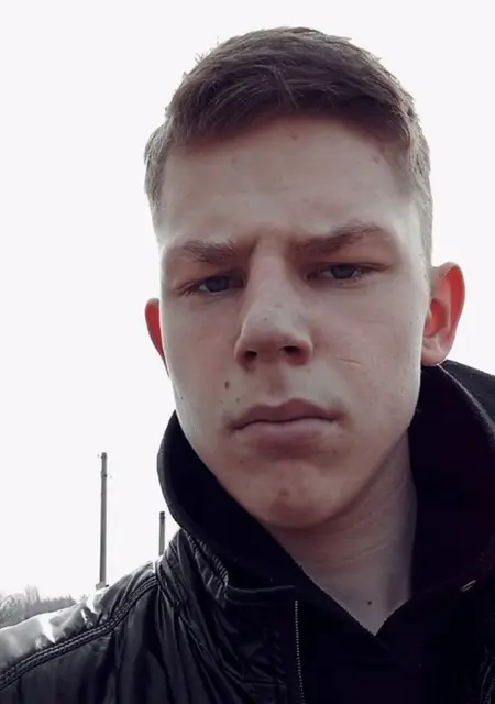 Максим из Новопскова, мне 21, познакомлюсь на одну ночь