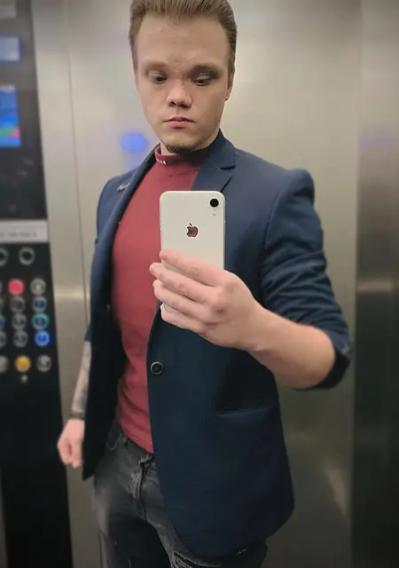 Андрей из Бреста, мне 25, познакомлюсь на одну ночь