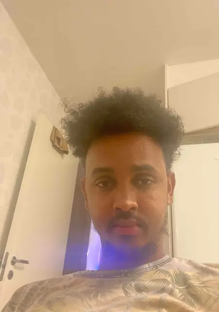 Я Hanad Yare, 29, из Вестероса, ищу знакомство для вирта