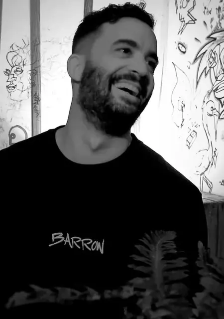 Joel из Лерида, мне 39, познакомлюсь на одну ночь