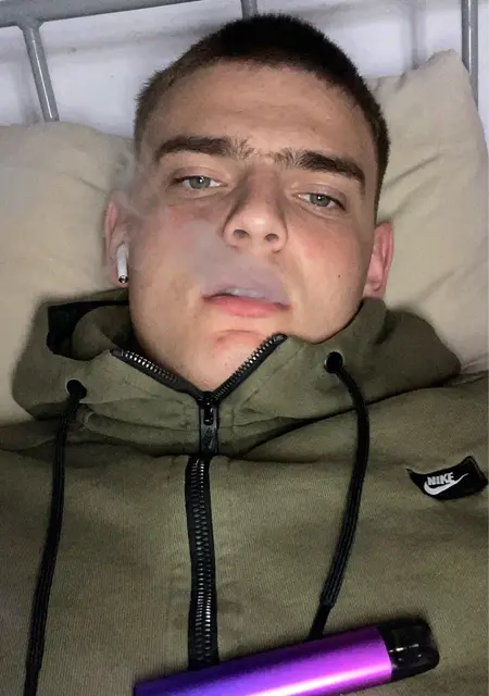 Назар з Дунаївці, шукаю на сайті знайомства на одну ніч