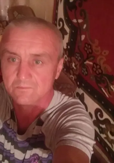 Я Вова, 48, знакомлюсь для постоянных отношений в Сумах