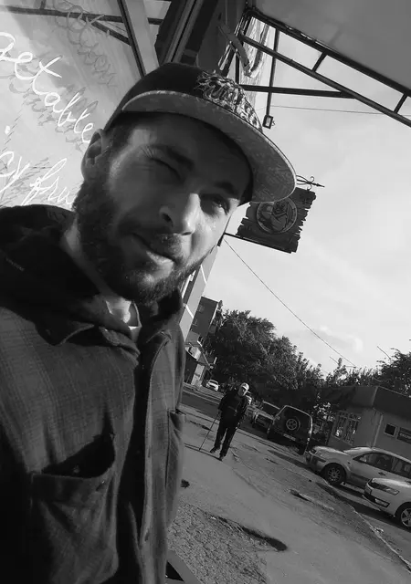 Nazar з Ужгорода, мені 34 років, познайомлюсь на одну ніч