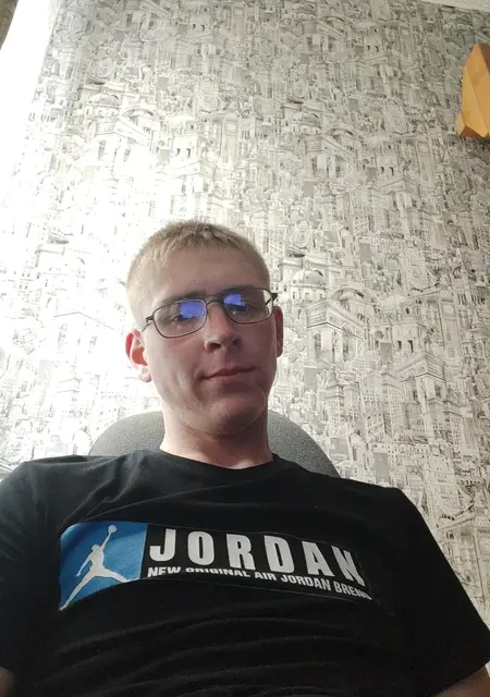 Андрей з Горлівки, шукаю на сайті знайомства без зобов'язань