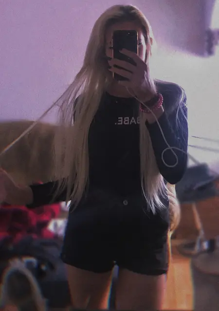 Валя из Харькова, ищу на сайте общение