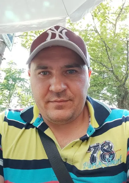 Я Юрий, 38, из Херсона, ищу знакомства на одну ночь