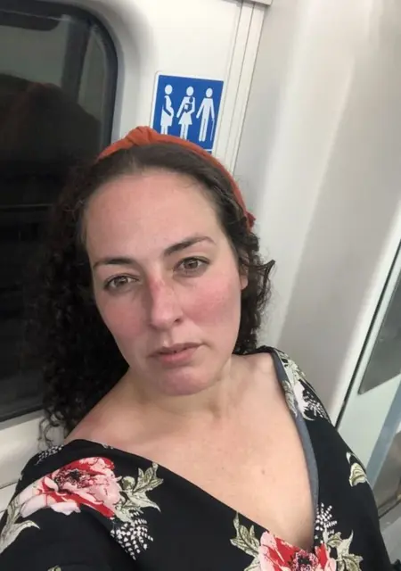 I'm Sophie, 37 from London, seeking connections