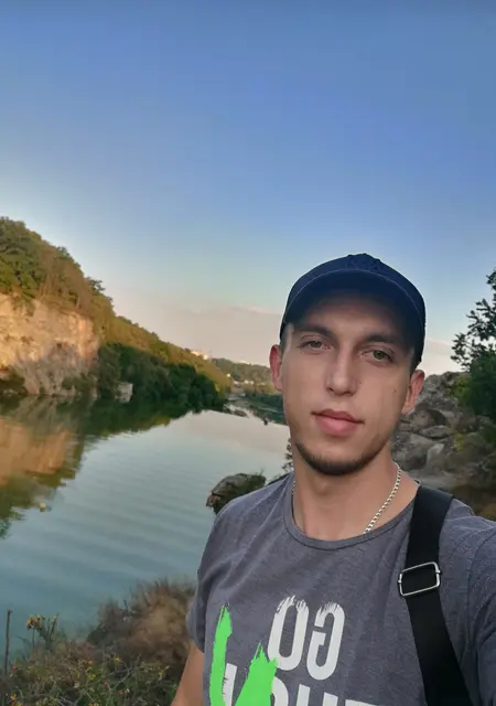 Я Alex, 29, из Житомира, ищу знакомства без обязательств