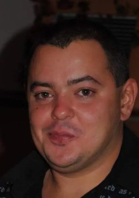 Я Igor Tut, 43, из Кривого Рога, ищу знакомство для открытые отношения