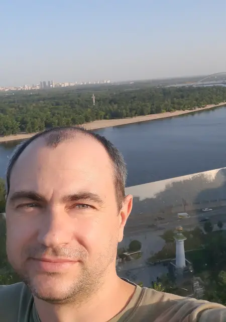 Макс з Житомира, мені 39 років, познайомлюсь на одну ніч