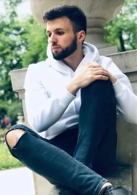 Vlad из Ивано-Франковска, ищу на сайте знакомства на одну ночь