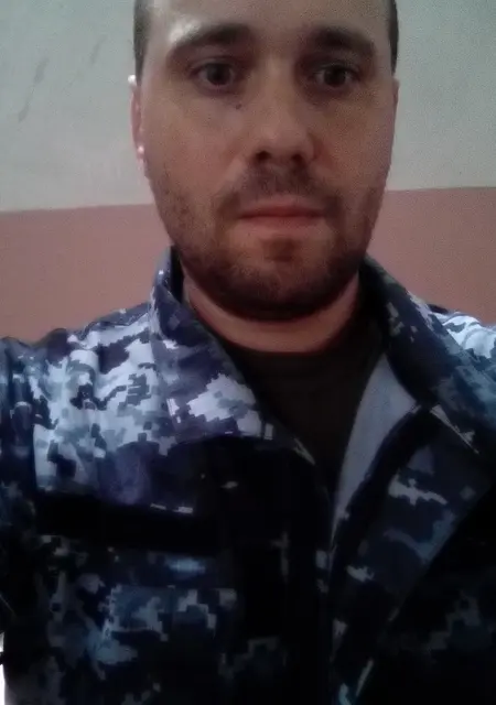 Я Дмитрий, 38 років, знайомлюсь для спільних подорожей у Умани