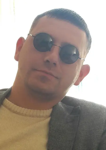 Дмитрий из Мозыря, мне 39, познакомлюсь без обязательств