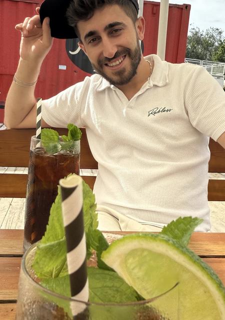 Emrah из Балыкесира, ищу на сайте общение