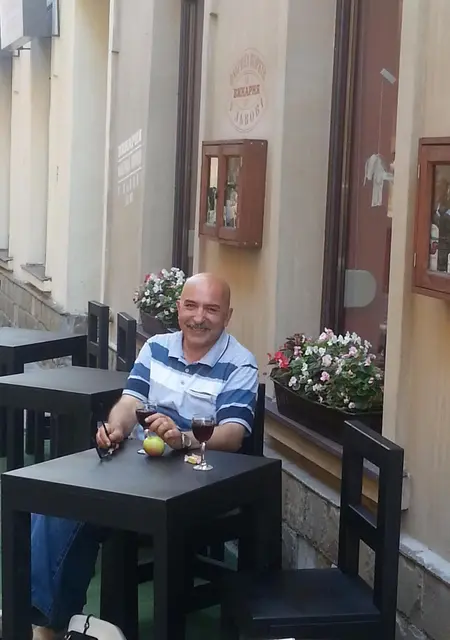 Сергей из Львова, мне 61, познакомлюсь на одну ночь