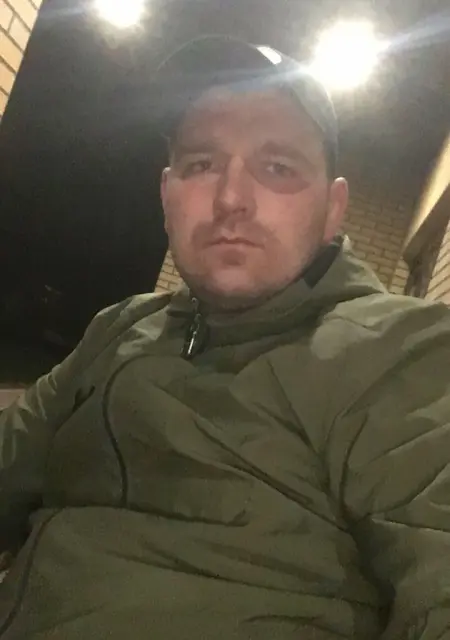 Дмитро из Луцка, мне 33, познакомлюсь без обязательств