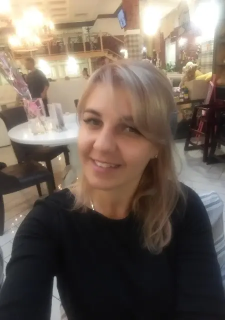 Я Cnezka, 36, знакомлюсь для совместных путешествий в Харькове