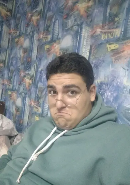 Родион из Мелитополя, ищу на сайте знакомства на одну ночь