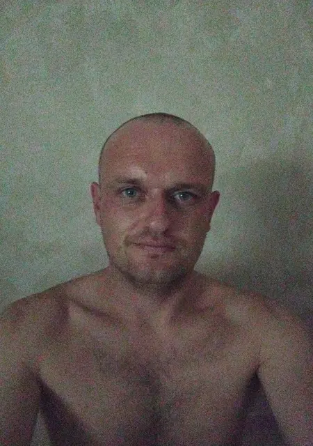 Я Саня, 33, из Чорткова, ищу знакомства на одну ночь