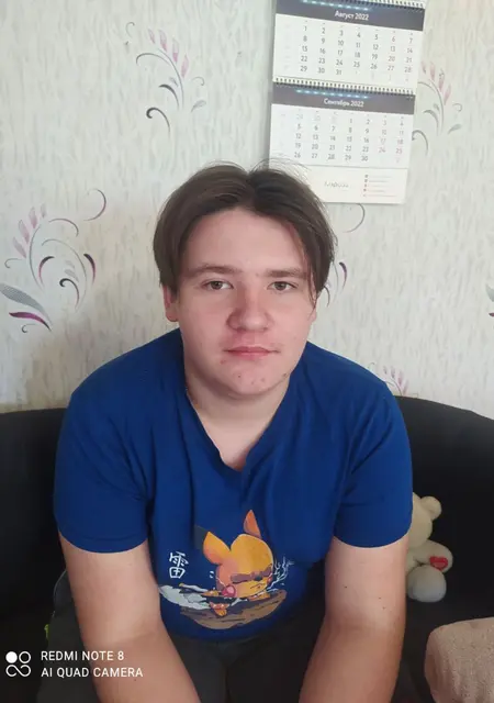 Денис из Донецка, мне 21, познакомлюсь на одну ночь