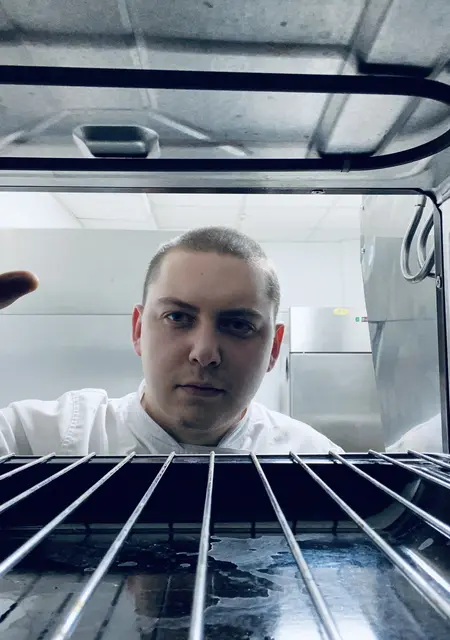 Я Никита, 28, знакомлюсь на одну ночь в Мариуполе