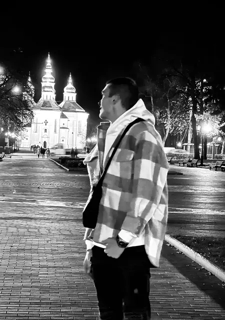 Я Mitya, 20, знакомлюсь без обязательств в Чернигове