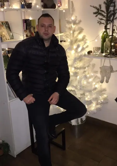 Arnold из Ужгорода, мне 39, познакомлюсь для постоянных отношений