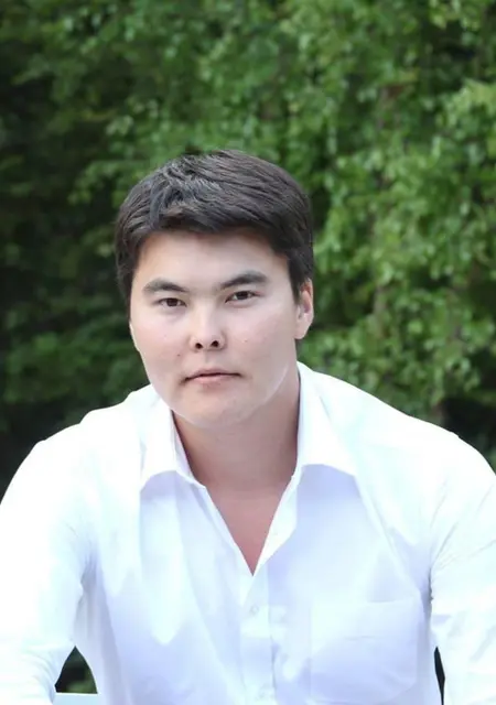 Я Азиз, 33, знакомлюсь без обязательств в Алматы