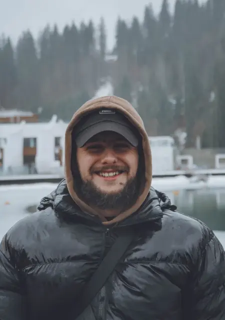 Митрофан из Чернигова, мне 24, познакомлюсь для открытые отношения