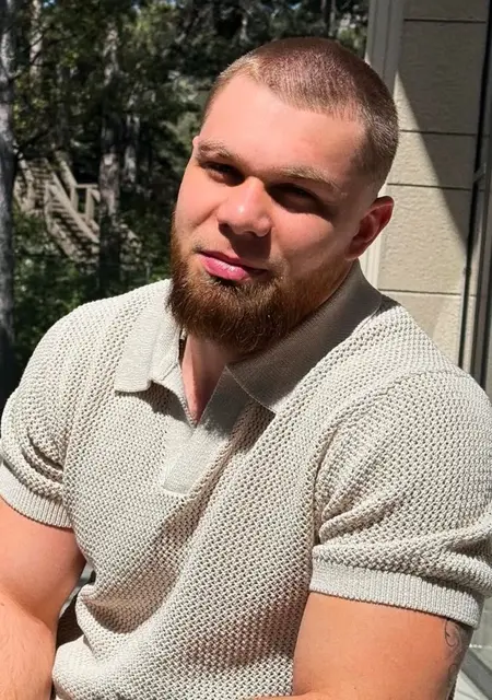 Денис из Запорожья, ищу на сайте знакомства на одну ночь