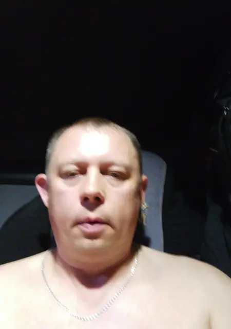 Я Konstantin, 41, из Варшавы, ищу знакомства на одну ночь