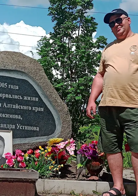 Я Весёлый, 40, из Новопскова, ищу знакомства без обязательств