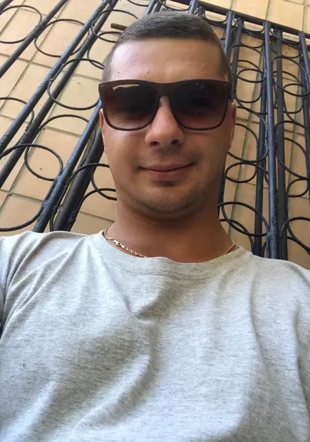 Anton из Кропивницкого, ищу на сайте знакомства без обязательств