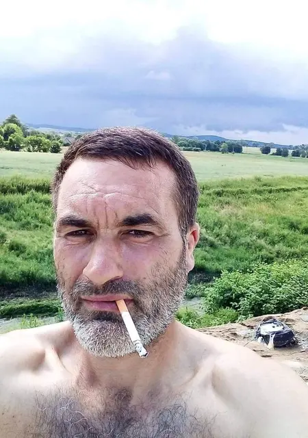 Я Александр, 50, из Киева, ищу знакомства на одну ночь