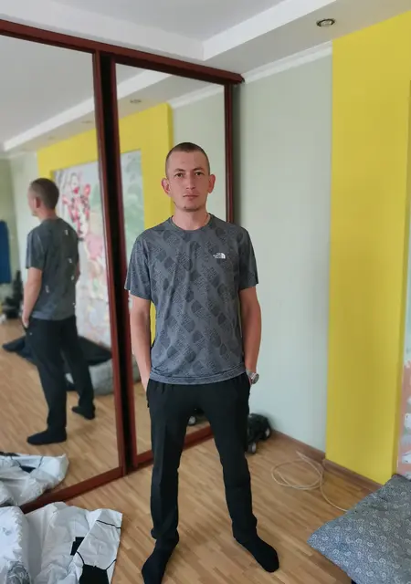 Виктор з Макіївки, шукаю на сайті приємне проведення часу