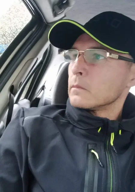 Я Валерий Елена, 47 років з Дніпра, шукаю знайомство для постійних стосунків