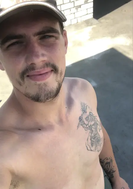 Oleg з Черкас, шукаю на сайті знайомства на одну ніч