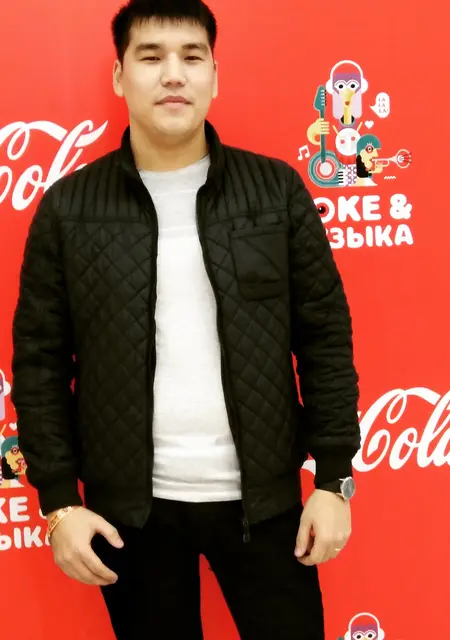 Я Арман, 32, знакомлюсь для постоянных отношений в Алматы