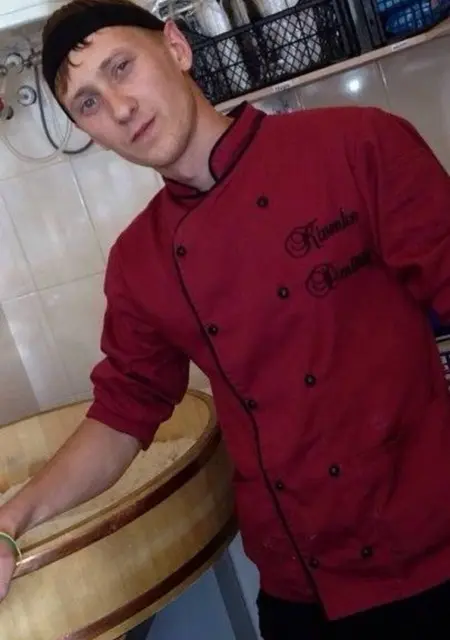 Дима из Фастова, мне 28, познакомлюсь на одну ночь