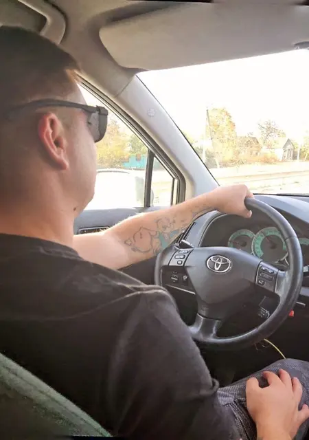 Артем из Николаева, мне 32, познакомлюсь для общения