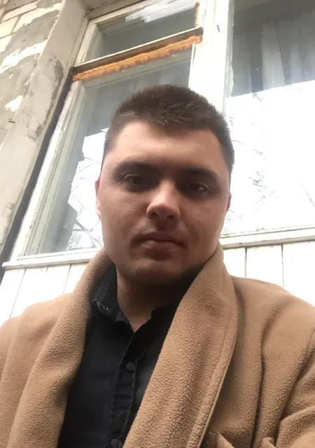 Я Артем, 27, знакомлюсь без обязательств в Черновцах